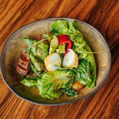 Салат Нисуаз с тунцомв Макадамия по цене 920 ₽