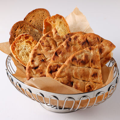 Хлебная корзина в АВЛИ бистро по цене 250 ₽