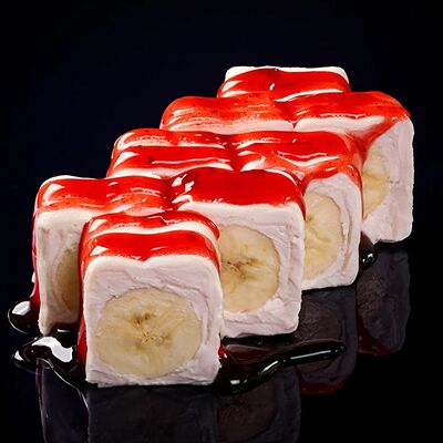 Сладкий ролл Вишневый в Журавль в небе Халяль по цене 650 ₽