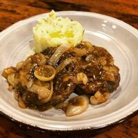 Французский Голый бургер с чампом и грейви в Hamilton's pub