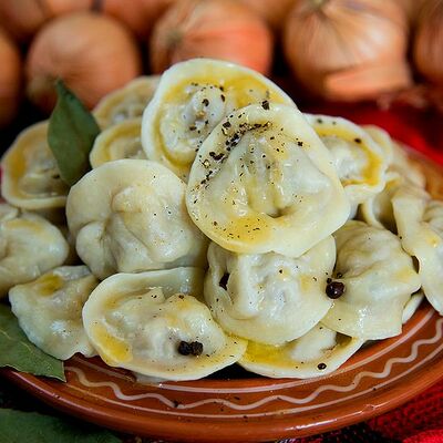 Пельмени cвинo-говяжьи с маслом в Одесса по цене 490 ₽