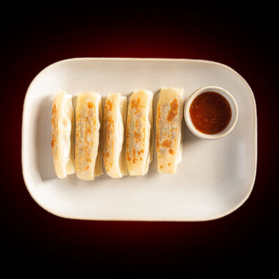 Жареные Го-Те с говядиной в Китайские Новости по цене 720 ₽