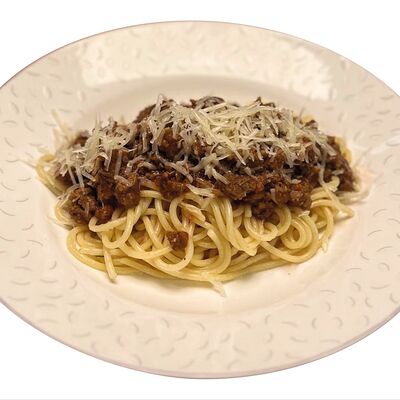 Паста Болоньезе с говяжьим фаршемв Sopranos по цене 650 ₽