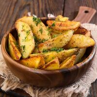 Картофель по-деревенски с чесноком и укропом в Бабило