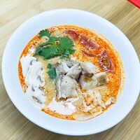 Том ям с курицей в Mei Wei
