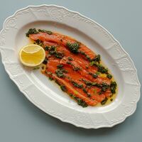 Лосось чимичурри в Pioner