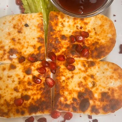 Домашний сыр на углях в ЦАРЬ по цене 515 ₽