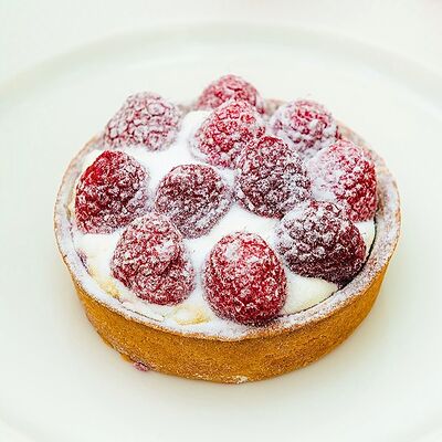 Тарталетка Малина в Чарли Чаплин по цене 295 ₽