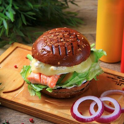 Healthy бургер в Андеграунд Pizza & Sushi по цене 610 ₽