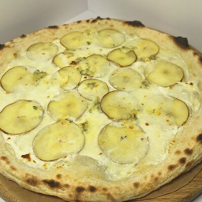 Груша с горгонзолой в Smart Cafe по цене 980 ₽