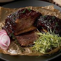 Говяжьи ребра Brisket BBQ в Линдерхоф