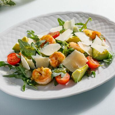 Салат Рукола с креветками в Кукумбер по цене 990