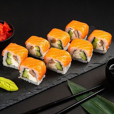 Esh & Kay Филадельфия с угрем чидори в Рыбин Гуд Sushi Premium по цене 690 ₽