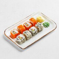 Микс с лососем в ПиццаФабрика