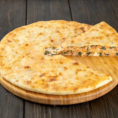 Пирог с семгой, сыром и шпинатом в Осетинские пироги Вкусно Пироги по цене 2050