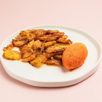 Котлета по-киевски с картофелемв Кекслав по цене 500 ₽