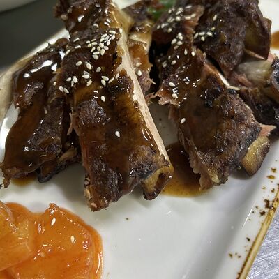 Свиные ребрышки в Чо? Капчо! по цене 1100