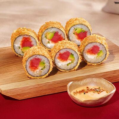 Ролл Хрустящий тунец в Тануки по цене 630 ₽