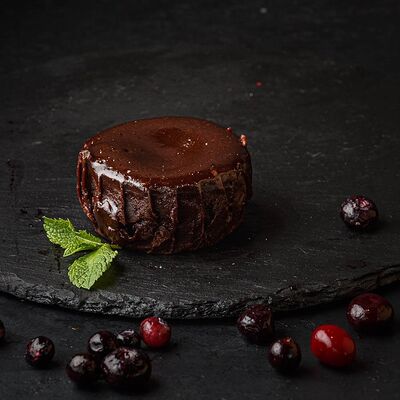 Шоколадный фондан без мороженого в Изи Паб по цене 445 ₽