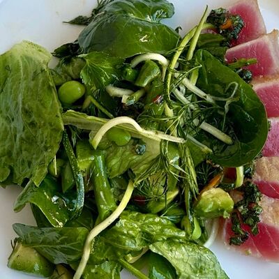 Тунец, цукини, микс зелени, бобы эдамаме в Crystal по цене 780 ₽