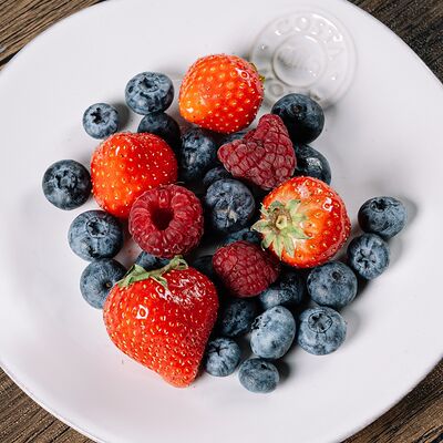 Фрукты и ягоды в Christian по цене 360 ₽