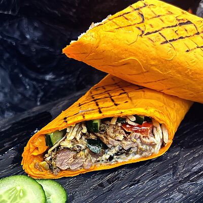 Doner с говядиной в сырном лаваше в Шаурма & Гриль по цене 380 ₽