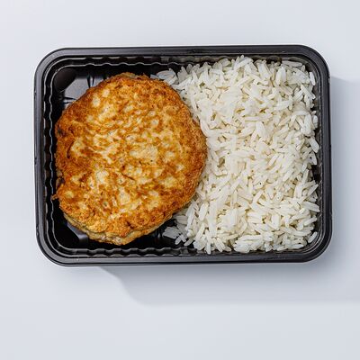 Куриные оладьи с кабачком и рисом в Слойка по цене 321 ₽