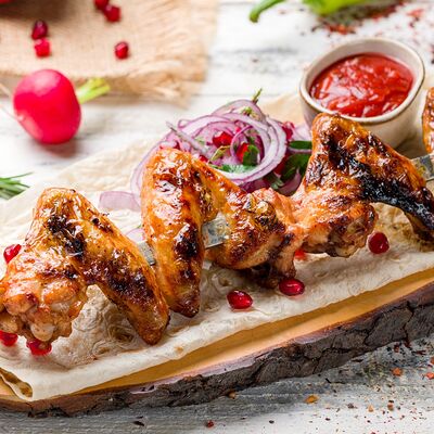 Куриные крылышки в Я люблю шашлык по цене 590 ₽