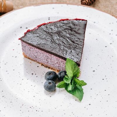 Черничный чизкейк Пп в Кафе-парк Теремок по цене 240 ₽