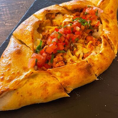 Хачапури с мясом в BBQ Lounge - Шашлык в кафе по цене 470 ₽
