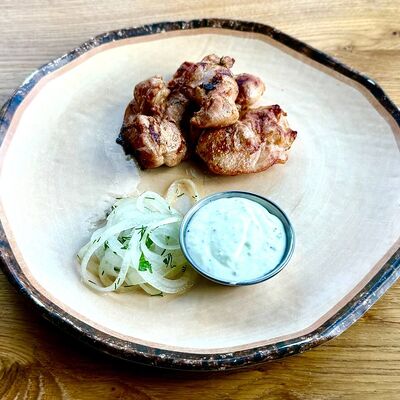 Шашлык из куриного бедра в Филин-термы по цене 380 ₽