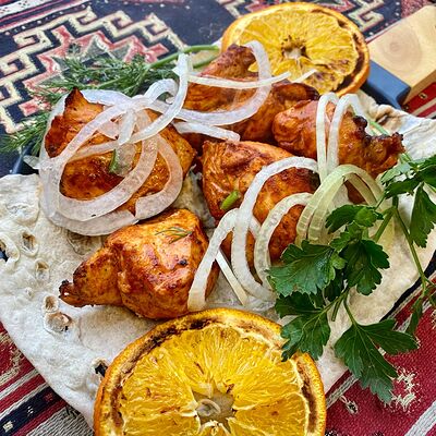 Шашлык из куриного филе в Хоровац хаус по цене 500 ₽