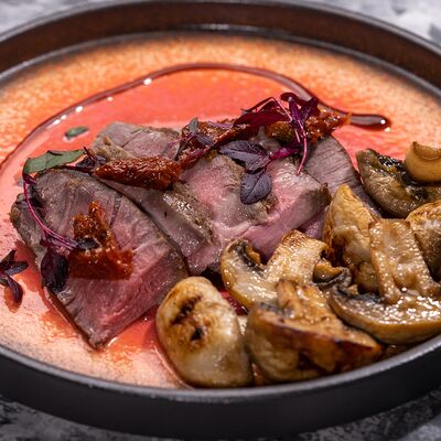 Грудинка говяжья в VIP караоке-клуб Ля Мажор по цене 1300 ₽