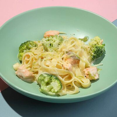 Паста с красной рыбой и брокколи в Корица по цене 470 ₽