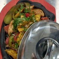 Сковородка с курицей в Корона