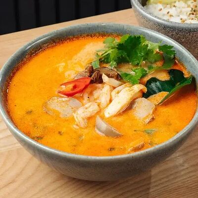 Том ям с морепродуктами в Tsunami по цене 890 ₽