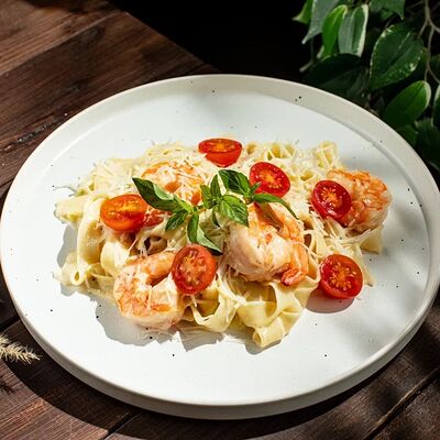 Паста с креветками в Грин по цене 550 ₽