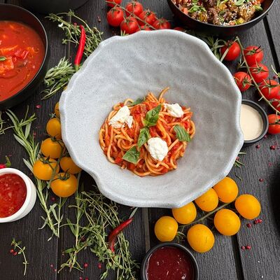 Спагетти с соусом Арабьята в Zagarro по цене 520 ₽