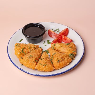 Жареный сулугуни с соусом в Tbls по цене 405 ₽