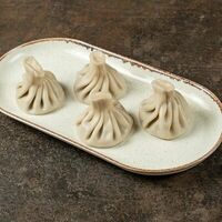 Хинкали с грибами и сливочным сыром в Лари