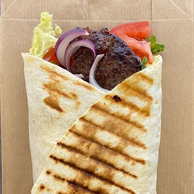 Ролл Beef в Street Food Mandarin по цене 350 ₽