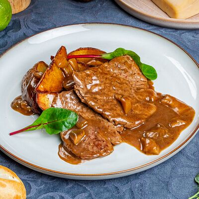 Говядина с белыми грибами в Космос по цене 850 ₽