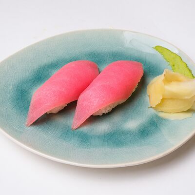 Тунец суши в Тэнкэй по цене 320 ₽