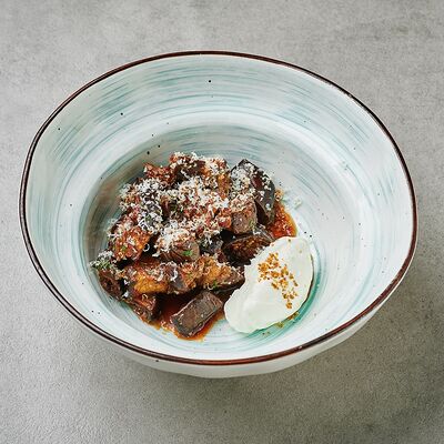 Маринованные баклажаны с ванильным мацони и макадамия в Pivino по цене 350