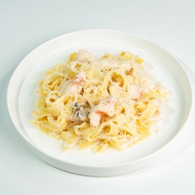Фетучини с морепродуктами в ЁБИСАН по цене 799 ₽