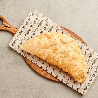 Чебурек с бараниной и соусом сацебели в Pivino по цене 220