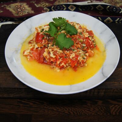 Яичница с томатами в Шашлыки & Пироги по цене 210 ₽