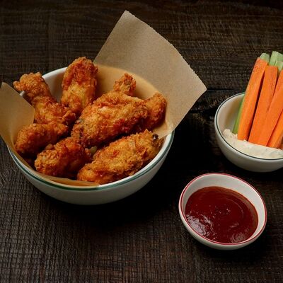 Крылья BBQ в Dacha restaurant по цене 910 ₽