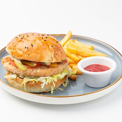 Чикен Бургер в CrepeCafe по цене 2930 ₸