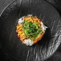 Спагетти с креветками в Everest continental